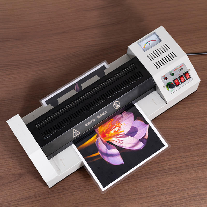 LAMINATING MACHINE